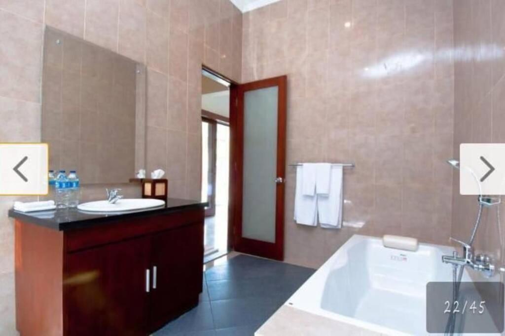 Villa Akmali Berawa - 3 Bedrooms Canggu Extérieur photo
